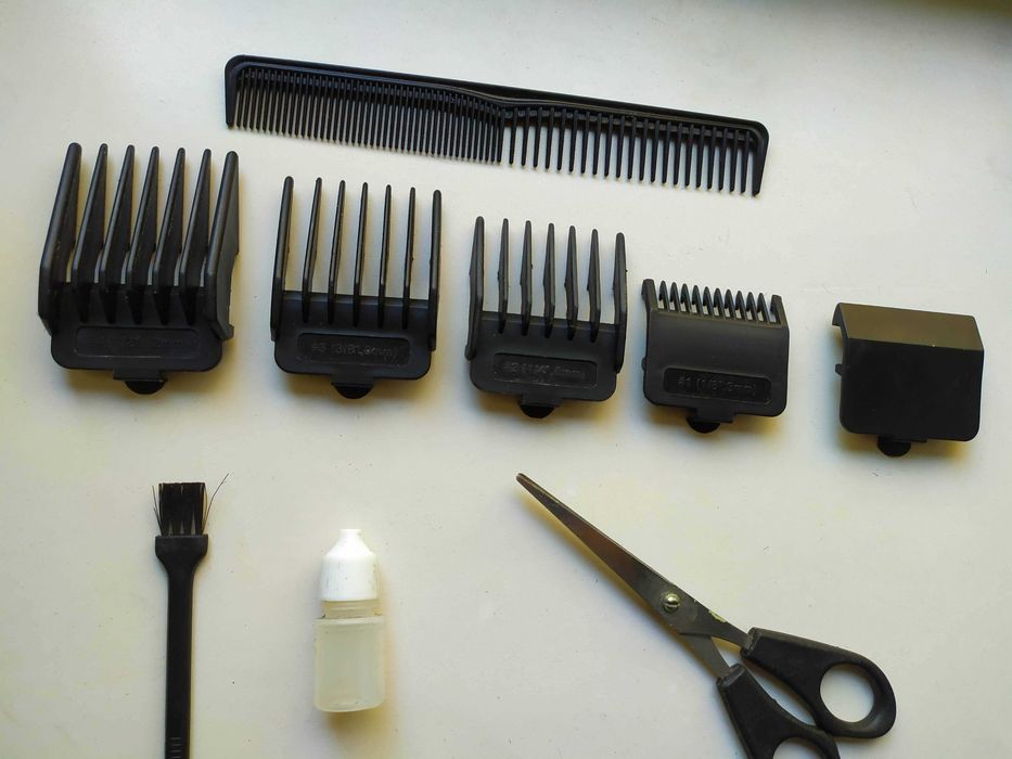 Машинка для стрижки Domotec Germany MS-4600 Насадки 3 6 9 12мм зелена