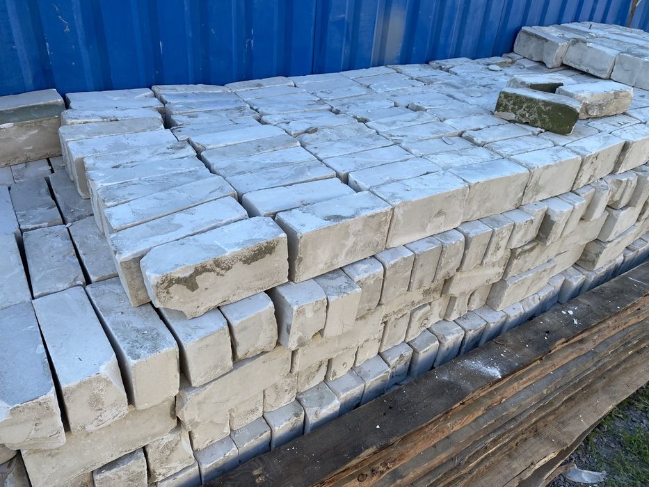 Кирпич силікатний білий