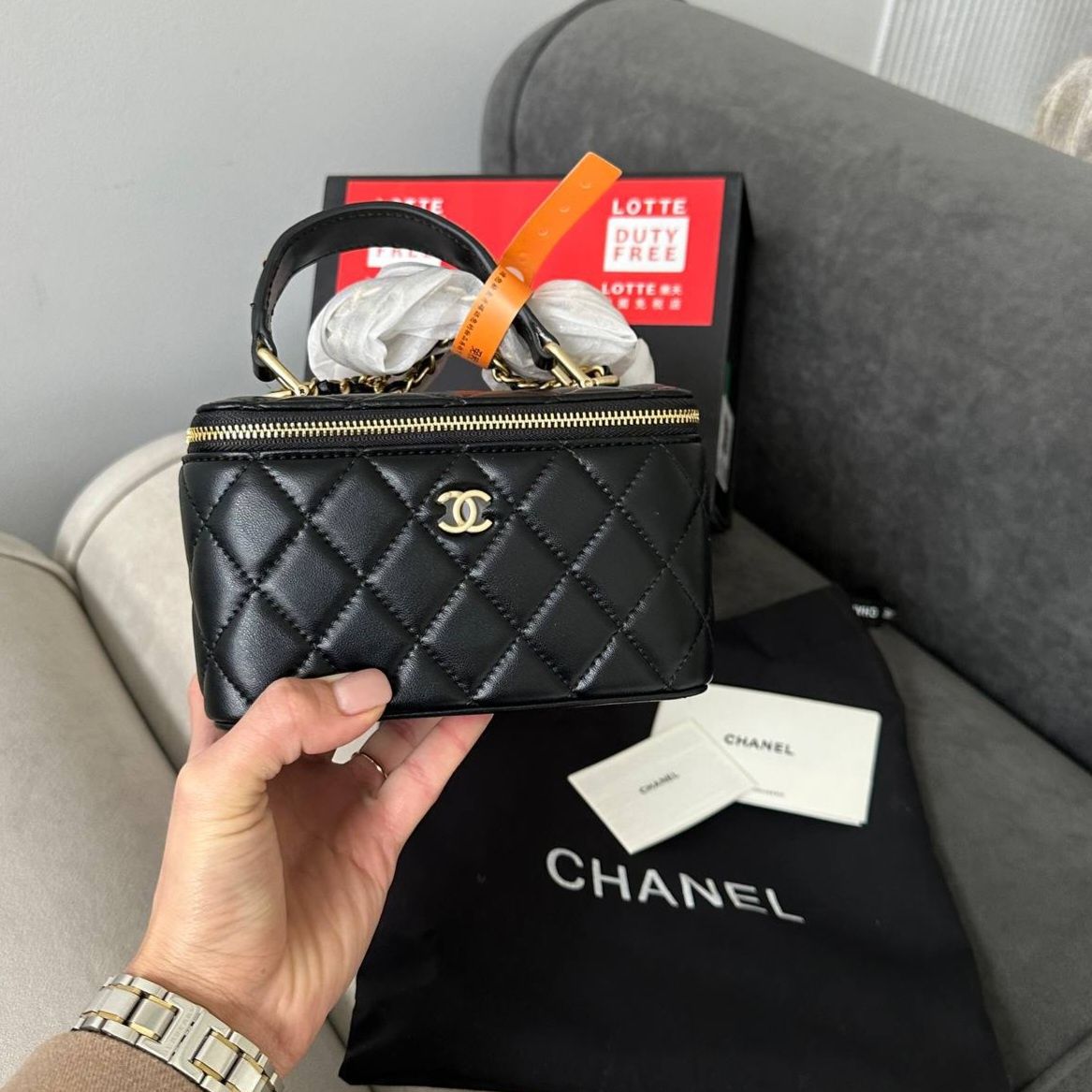 Сумочка. CHANEL Pre-Owned. Шанель. Хіт цього сезону.