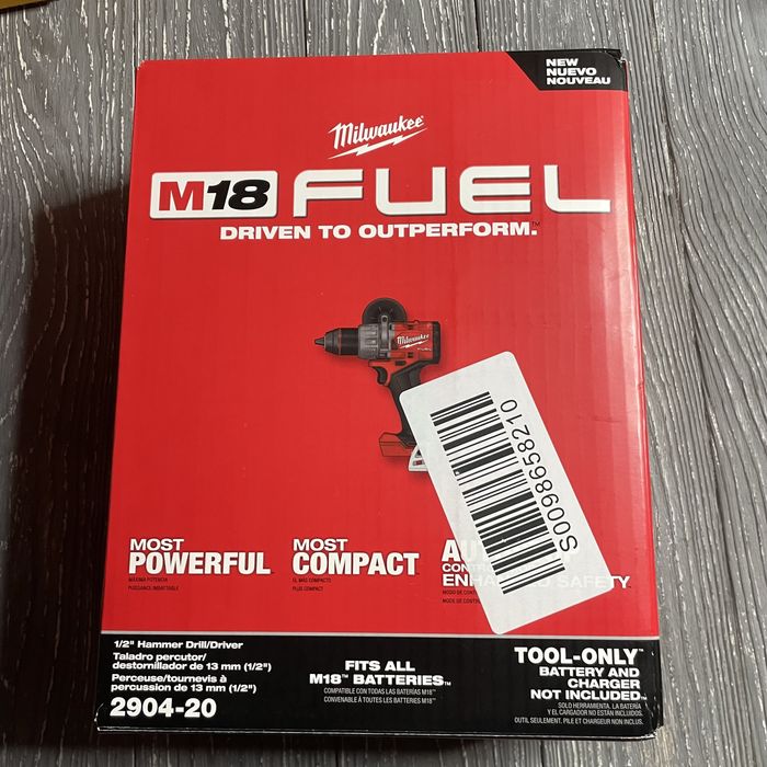 Бесщеточная дрель шуруповерт Milwaukee M18 FUEL™ 2904-20