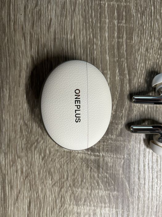 One Plus Buds 3 Pro White