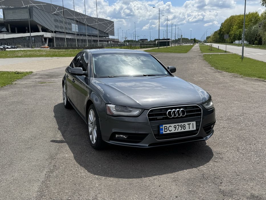 Продам Ауді А4 Б8 quattro 2012 року