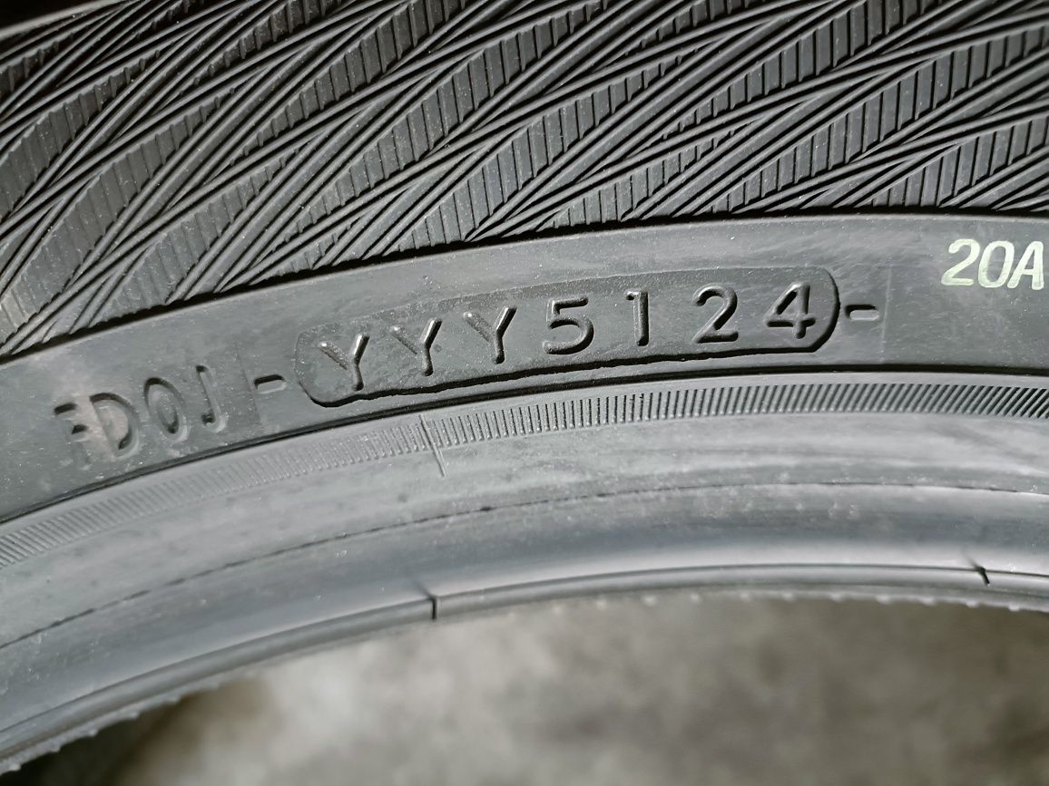 24r, Opony letnie Yokohama Advan dB V552 235/50R21 101W