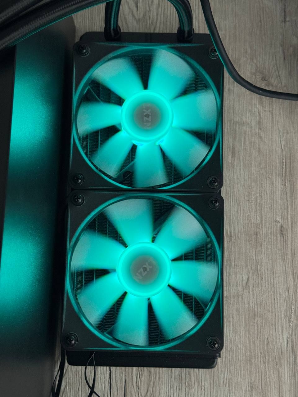 Система рідинного охолодження NZXT Kraken 240 LCD (RL-KR240-B1)