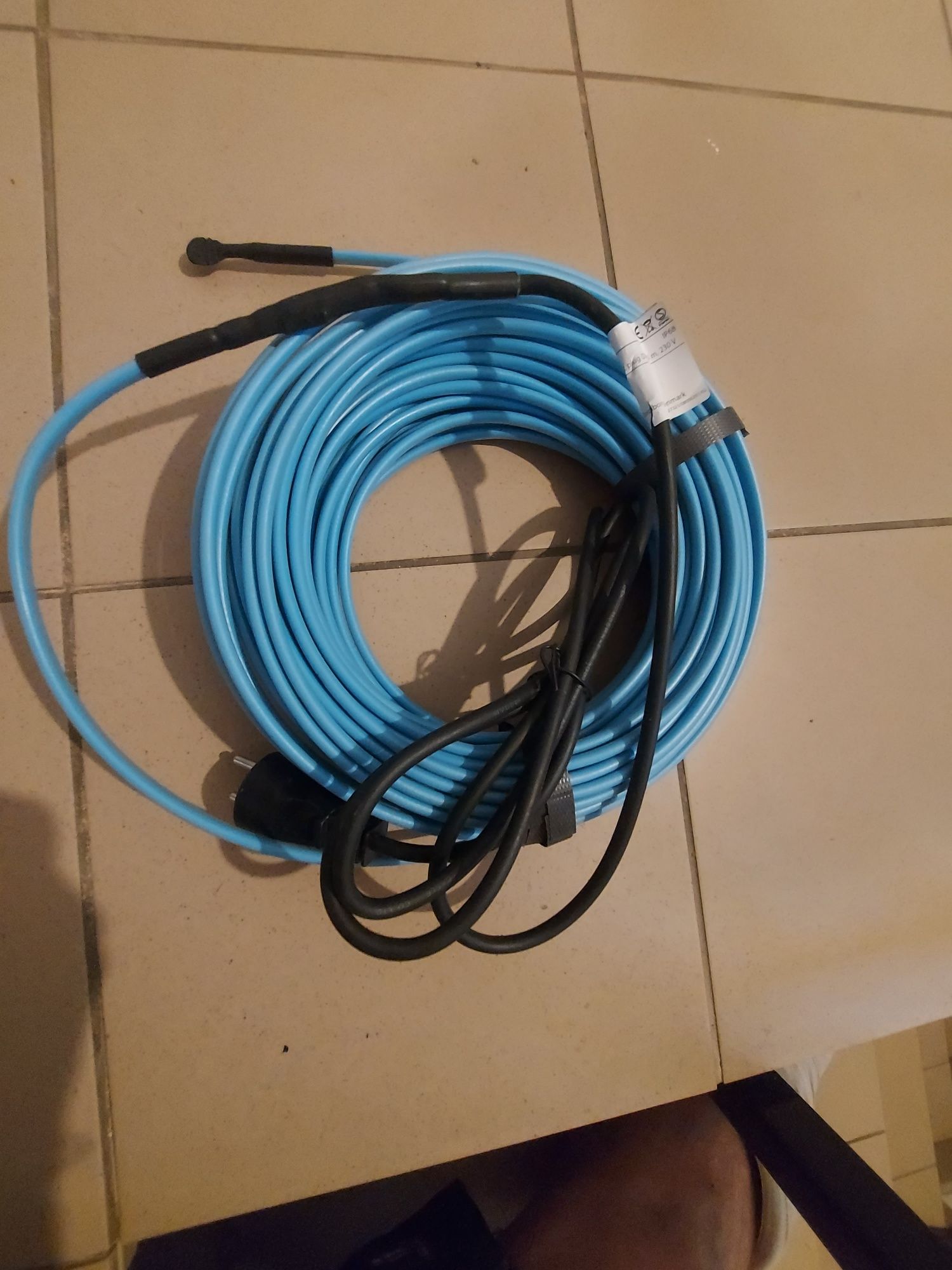 Kabel grzewczy. 230w  25m