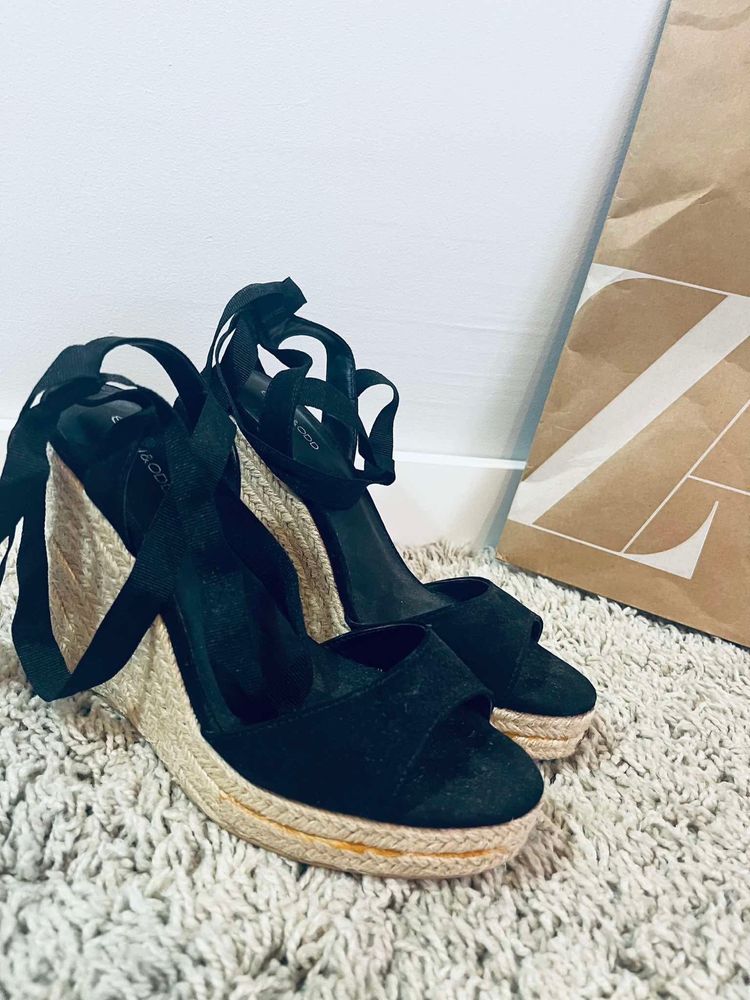 Even&odd espadryle na koturnie czarne sandalki 38
