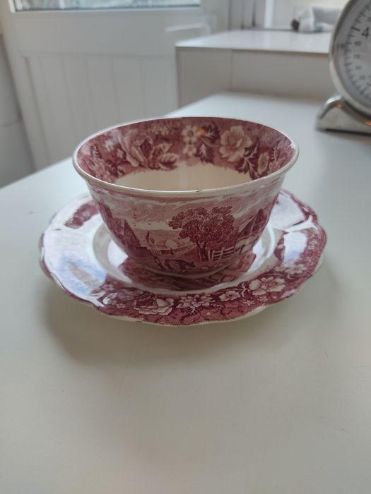 Prato e tigela da Palissy Poterry England, 1946