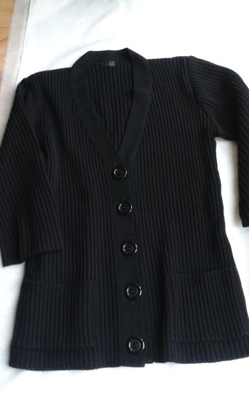 Sweter czarny firmy Diana Styl