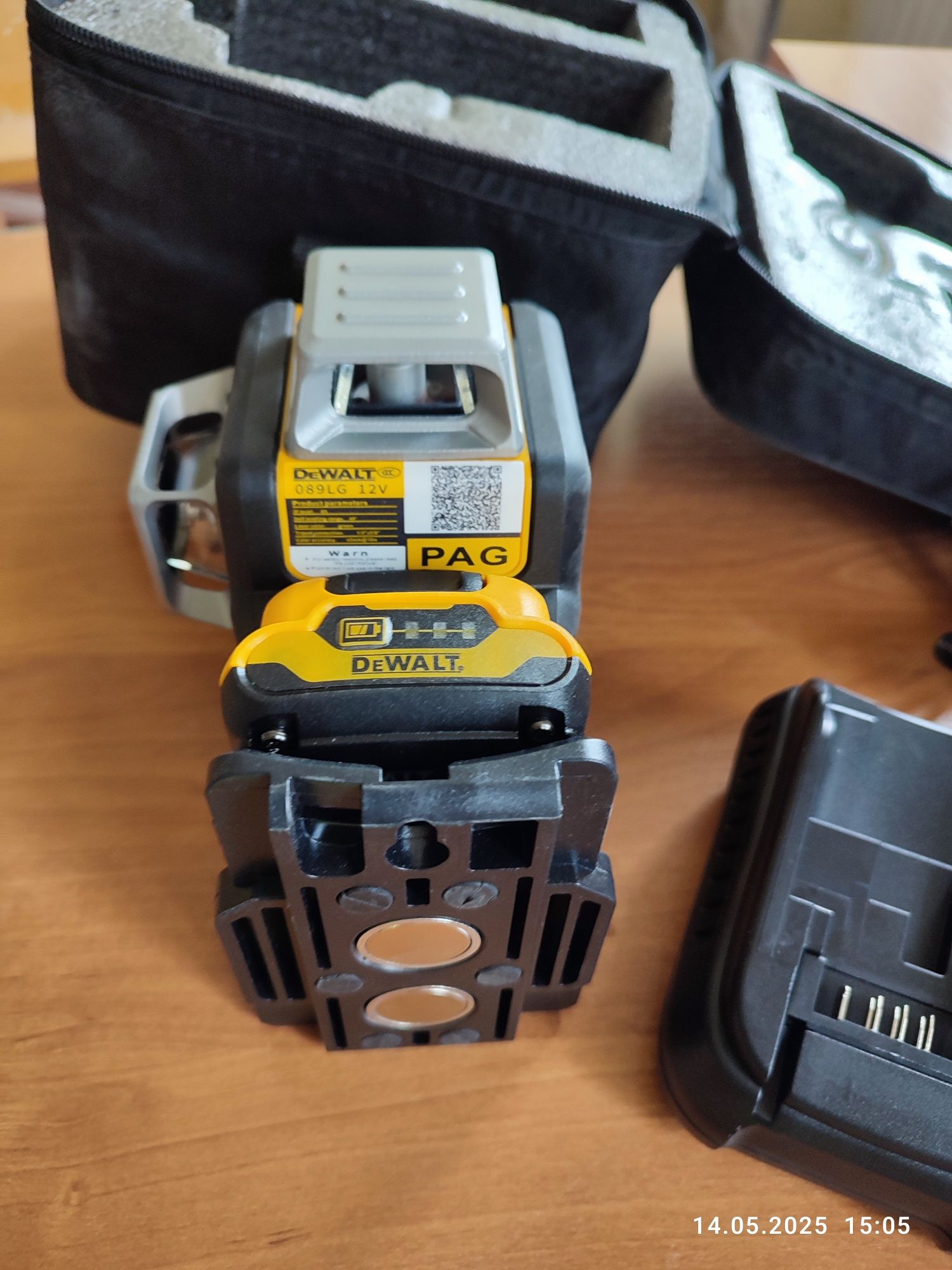 Laser krzyżowy DeWalt