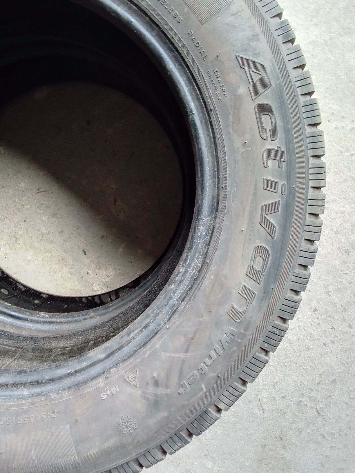 2 Opony zimowe 215/65r16C BF GOODRICH