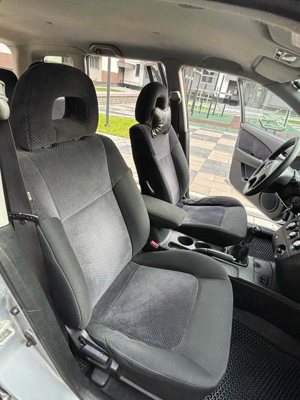 Mitsubishi Outlander 2.0 Газ/бензин 2006 (рестайл) в хорошому стані