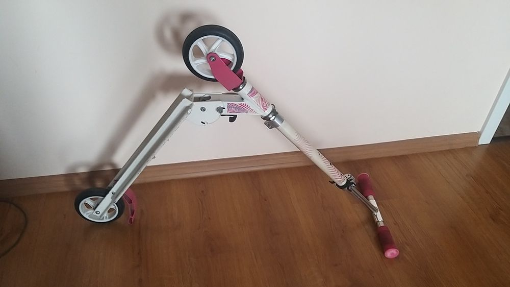 Hulajnoga dla dziewczynki