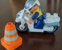 Zabawka motocykl i ludzik policjant klocki LEGO Duplo 5679