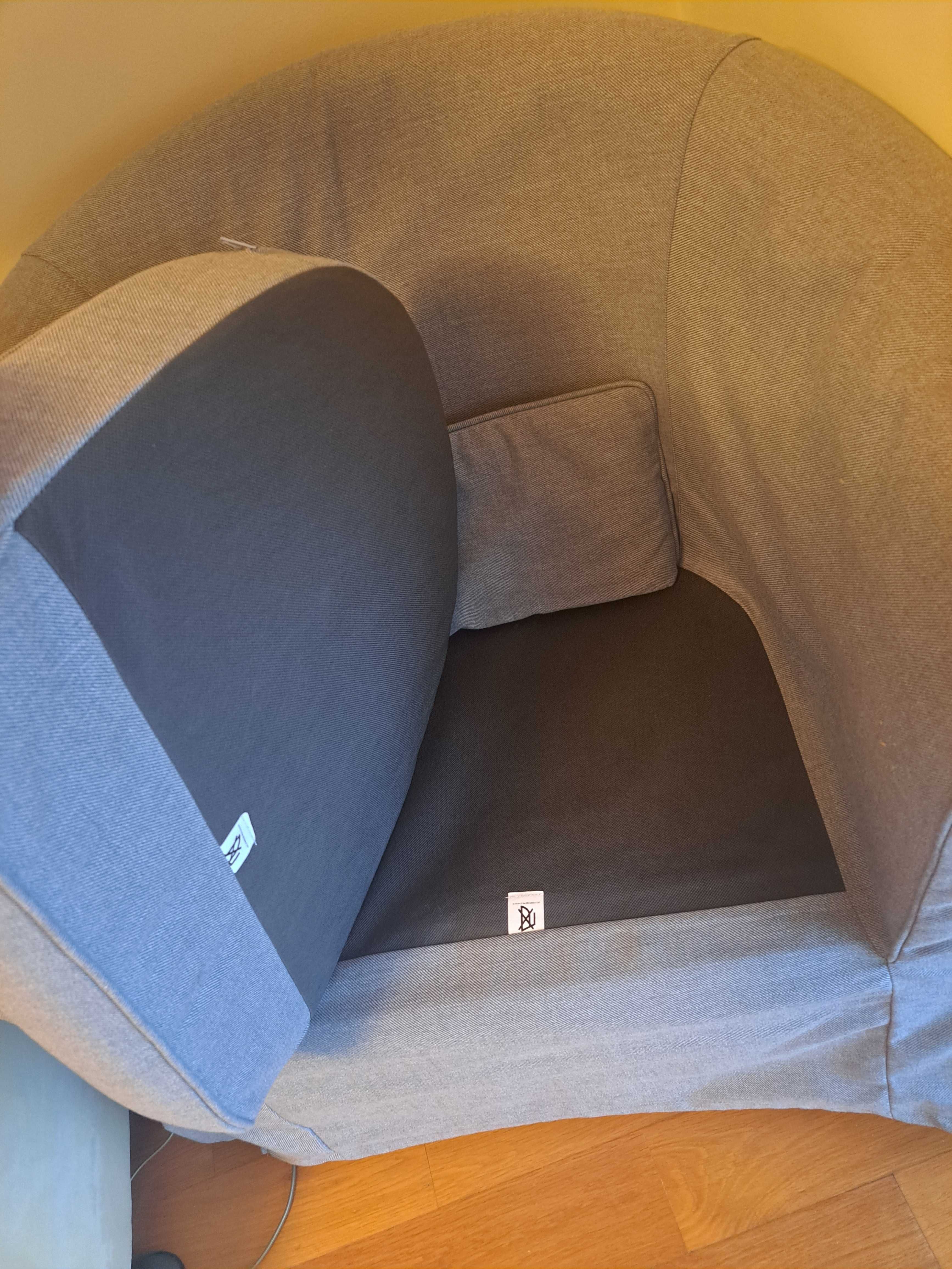 Poltrona IKEA TULLSTA