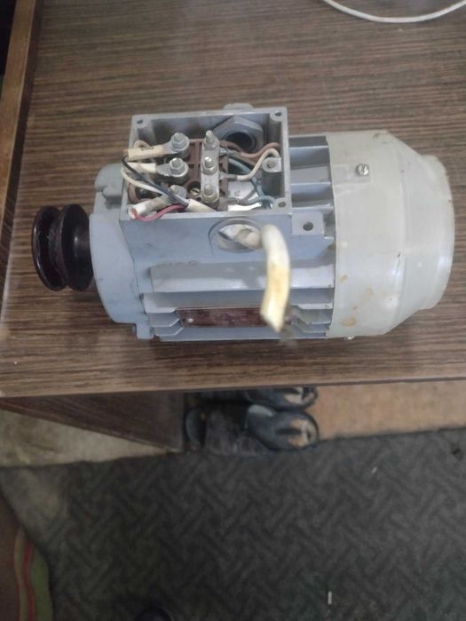 Продам двигатель