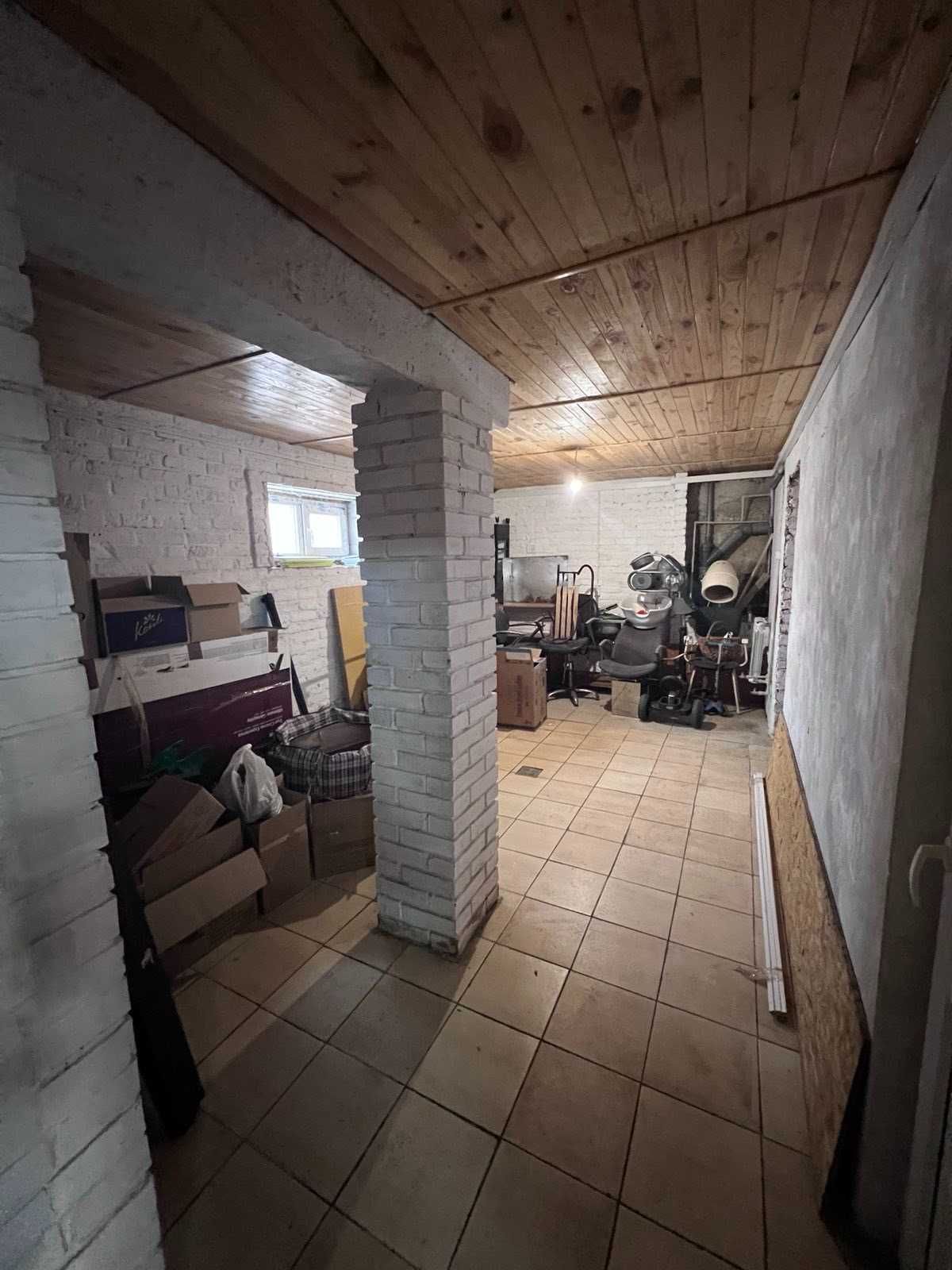 № 12393 - Продається двоповерховий будинок в центрі міста, 160 кв.м.!