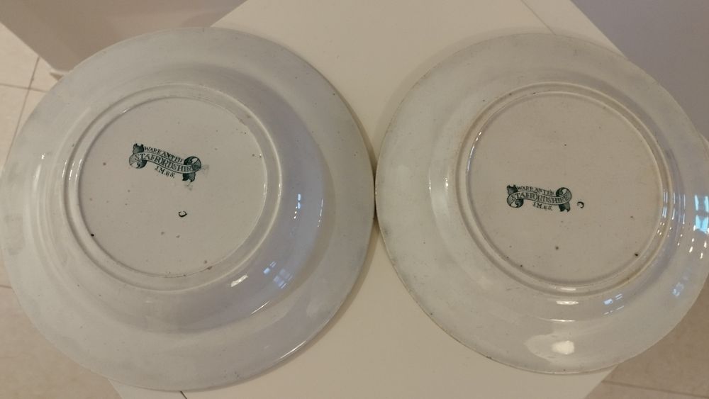 2 pratos staffordshire