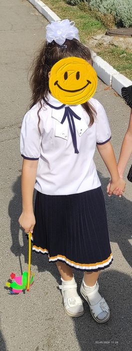 Блузка шкільна для дівчинки