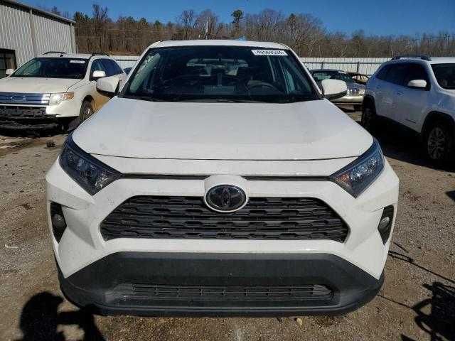 2021 року Toyota Rav4 Xle