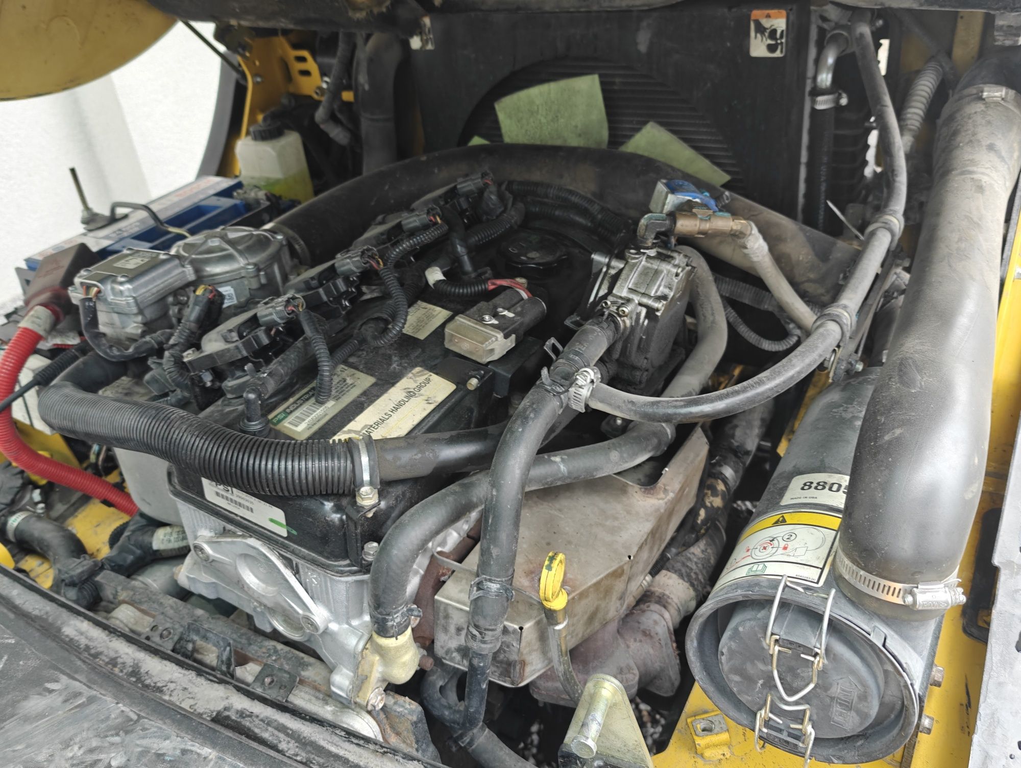 Wózek Yale GLP25VX 2.5T Lpg 2015r Triplex 4.9m  Sprowadzony