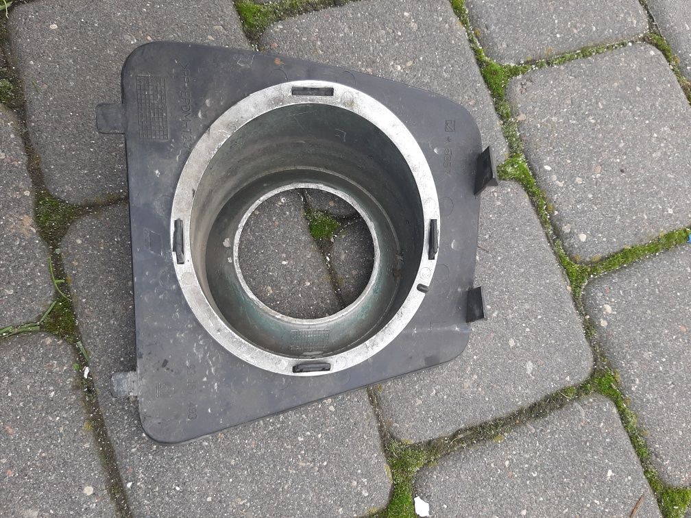 Opel Zafira B OPC kratka ramka chrom halogenu halogen LEWY PRAWA