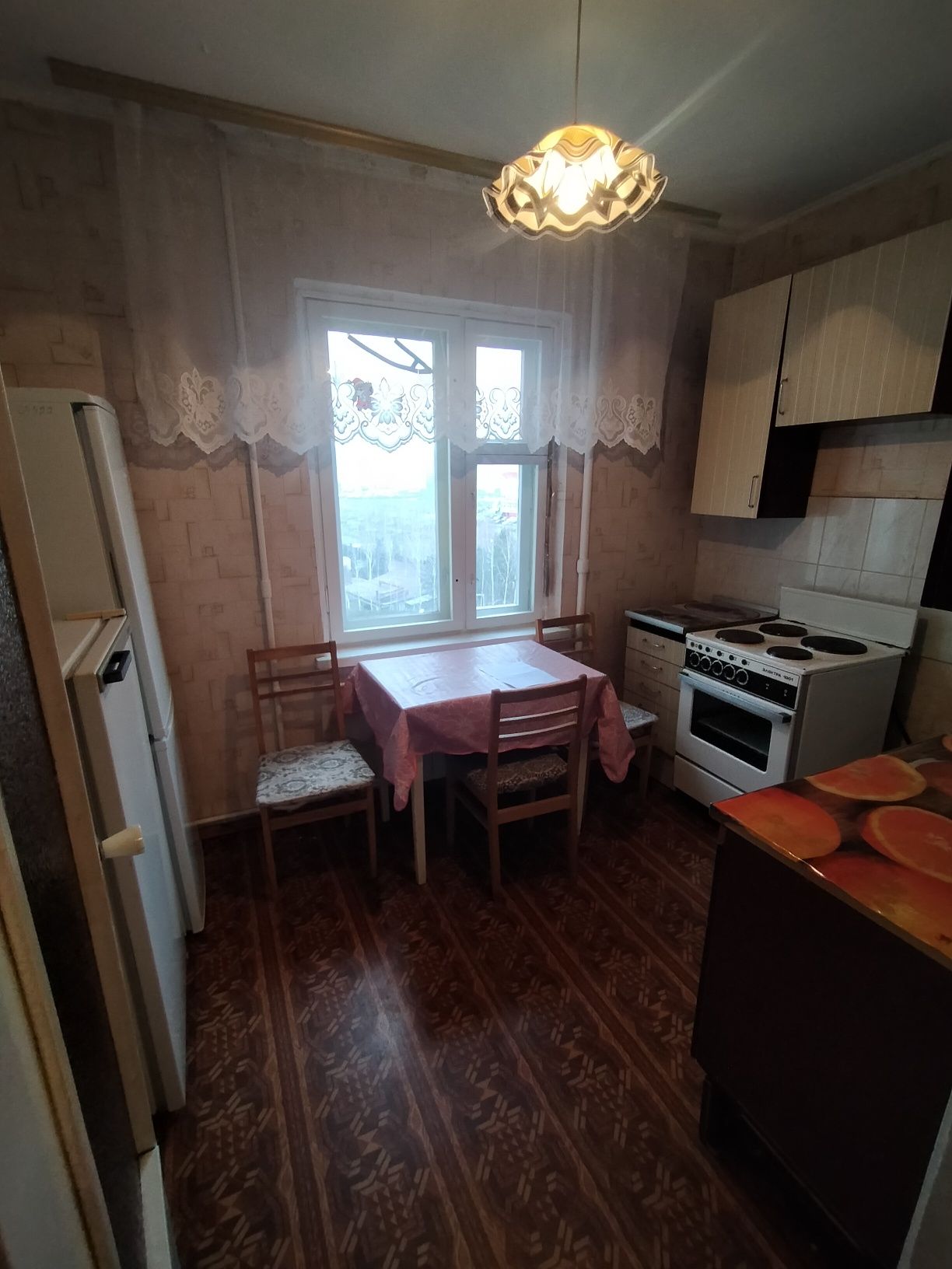 Сдам комнату для 1-2 х чел без хозяев у метро Позняки  5 мин пешком