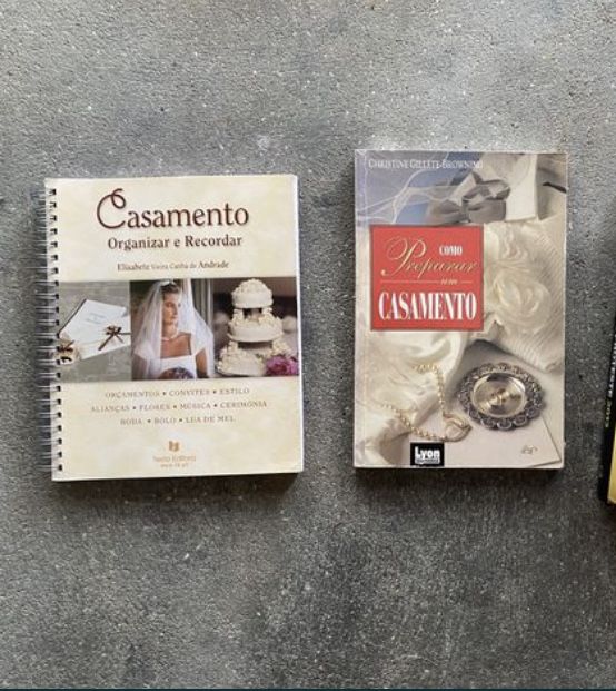 Cadernetas completas , coleções , livros novos de crianca , de medicina , culinaria, catecismo 3 ano …