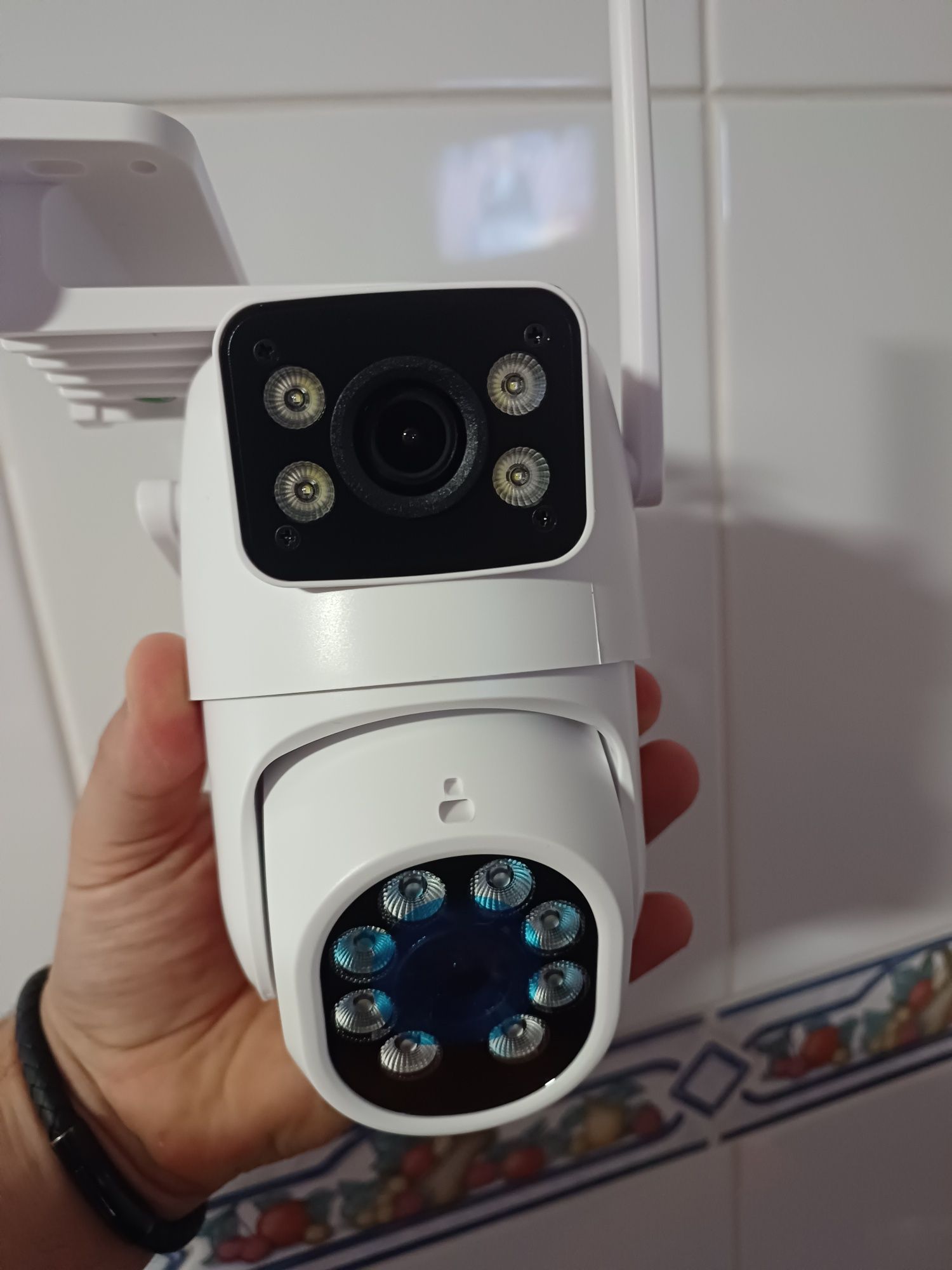 Camera wifi lente dupla 4K