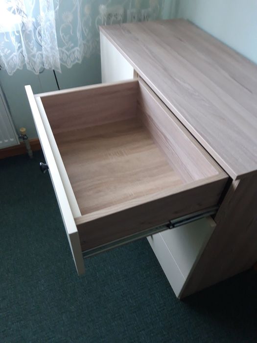 Продам комод світлого кольору