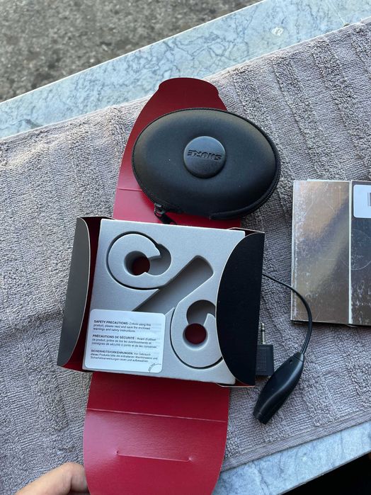 Auriculares Intra-auriculares SHURE SE530