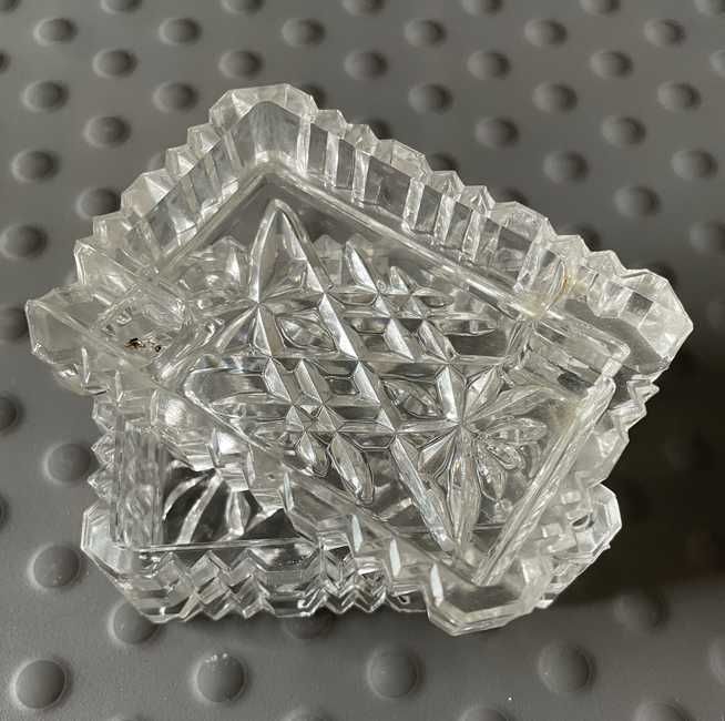 Papierośnica Kryształowa z Popielniczką – HUTA JULIA (Styl PRL)