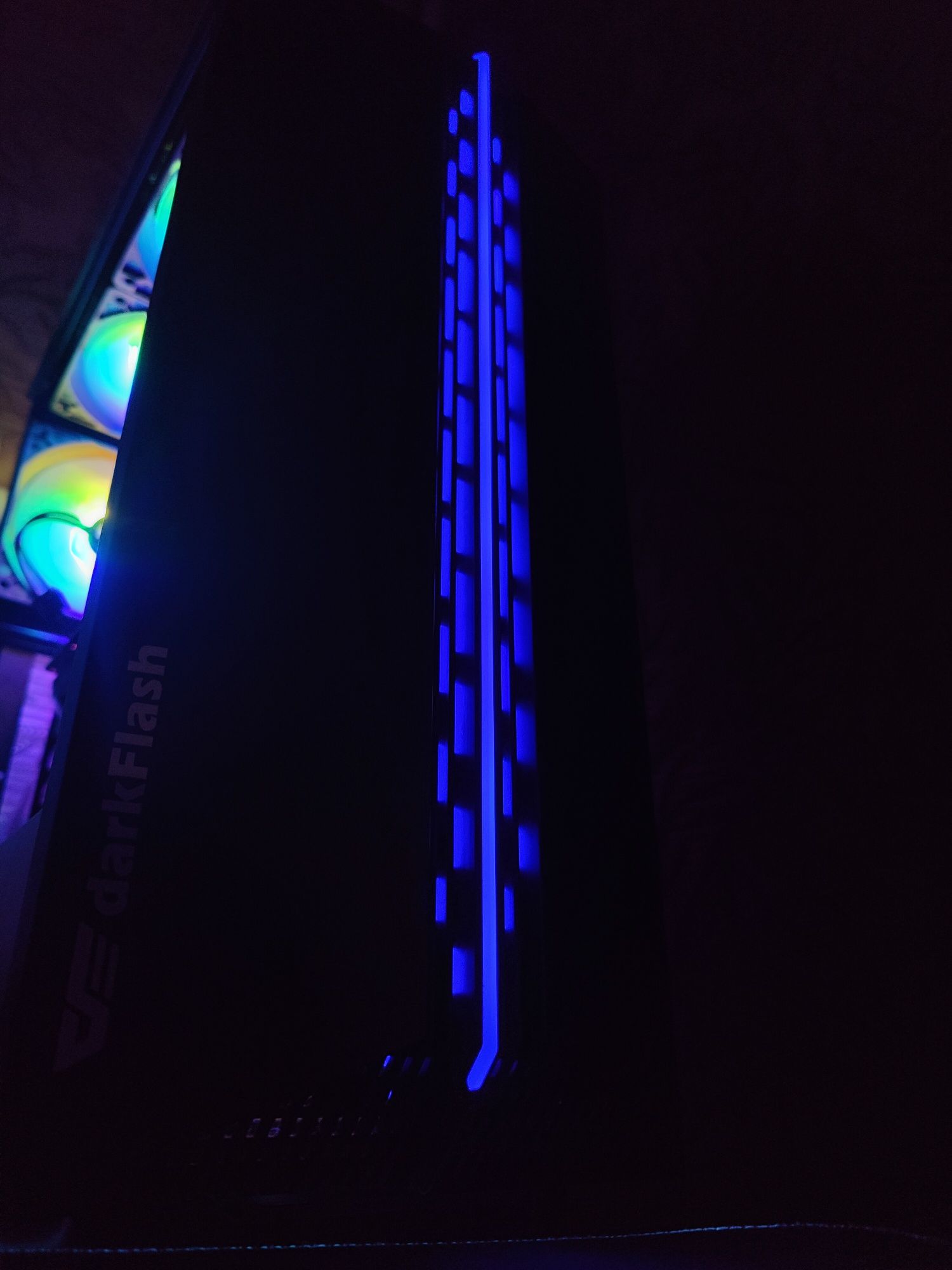 Игровой ПК DARK FLASH/i5-9400/ GTX 1650 gddr6/UZU 16 / SSD+HDD