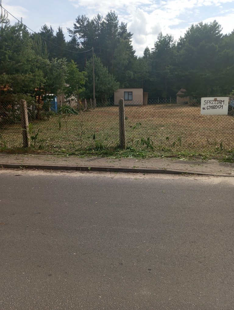 Sprzedam działkę z domkiem  Raciążek