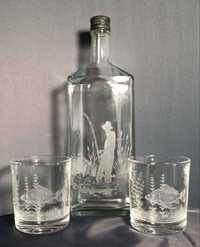 Zestaw ręcznie zdobionego szkła - butelka + 2 szklanki motyw wędkarski