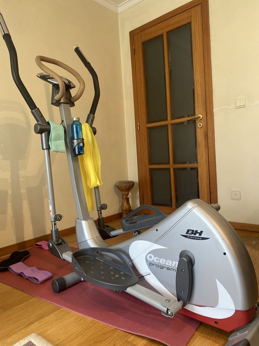 Bicicleta Elitica Cardio BH Fitness
