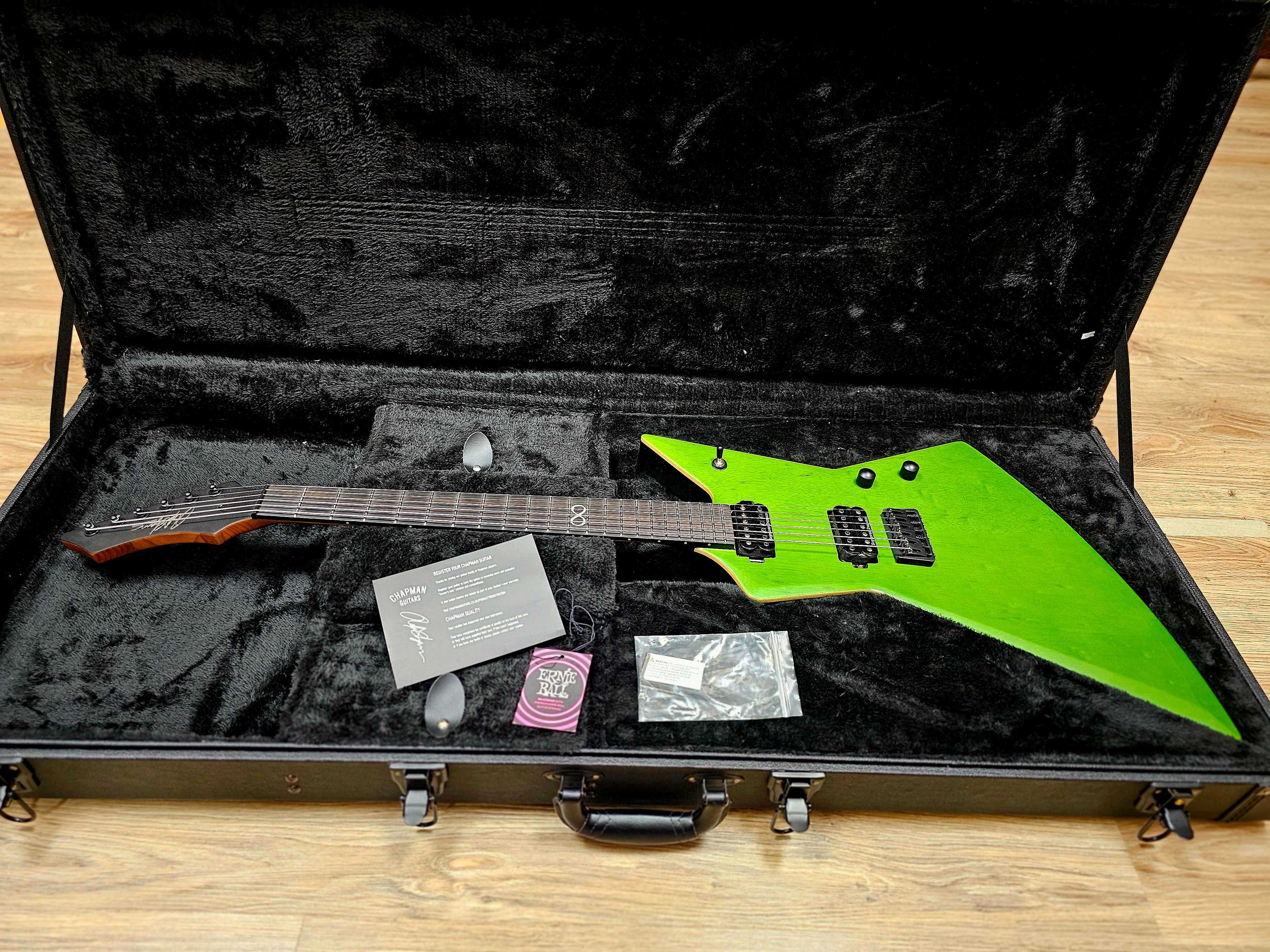 Gitara Chapman Ghost Fret Pro Goblin Blood Stain