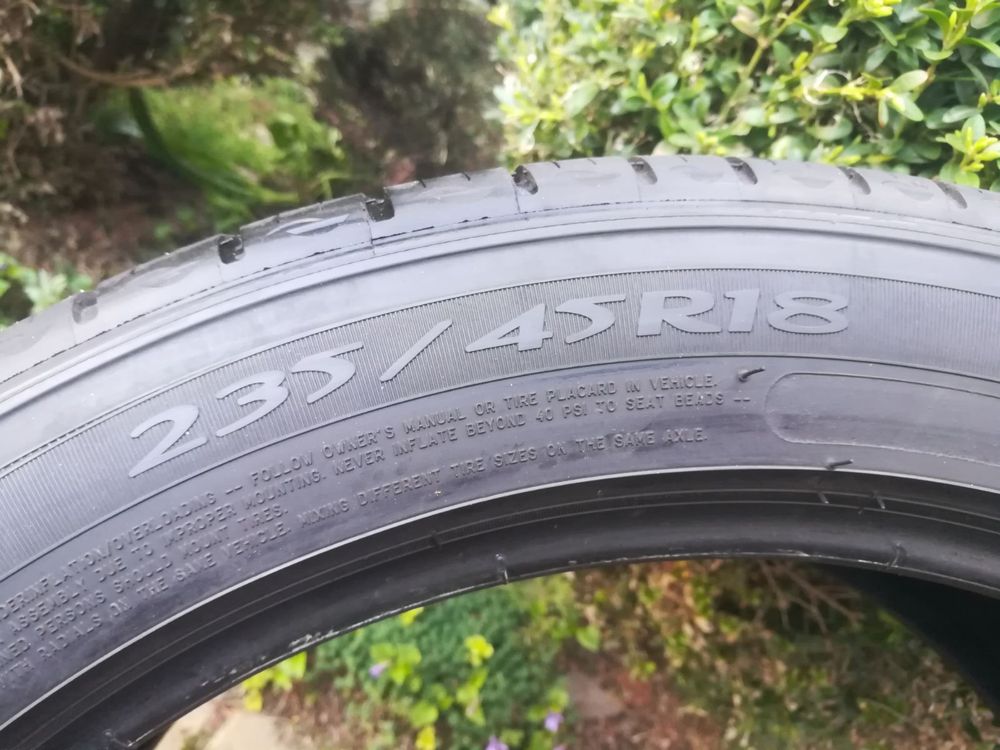 Michelin 235/45 R18