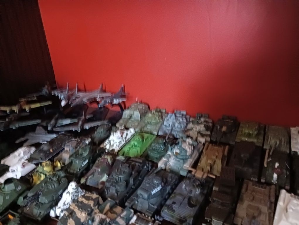 Продам танки моделі  1 72