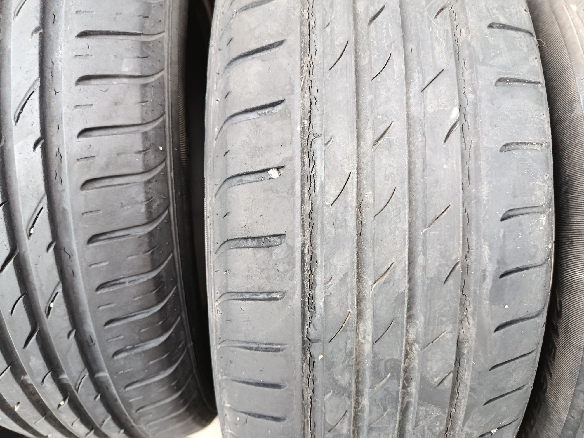 Резину 215/65  R16