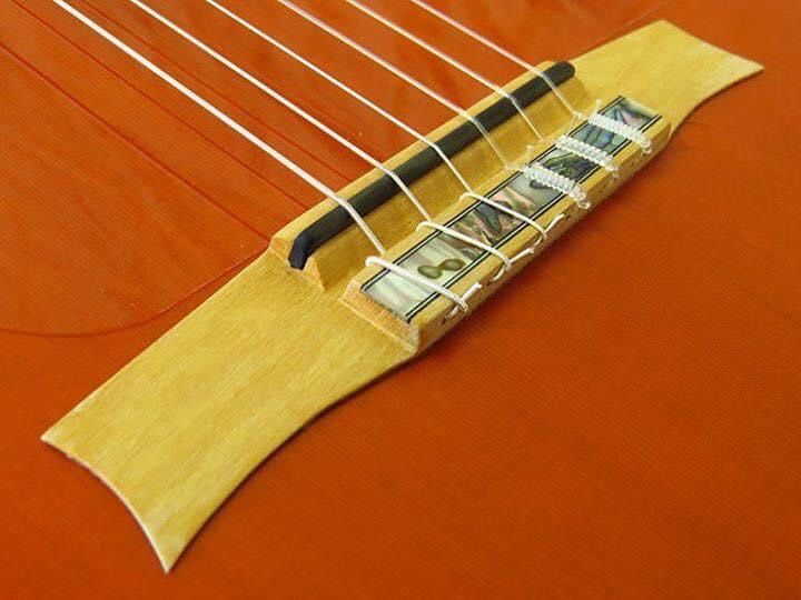 Guitarra acustica