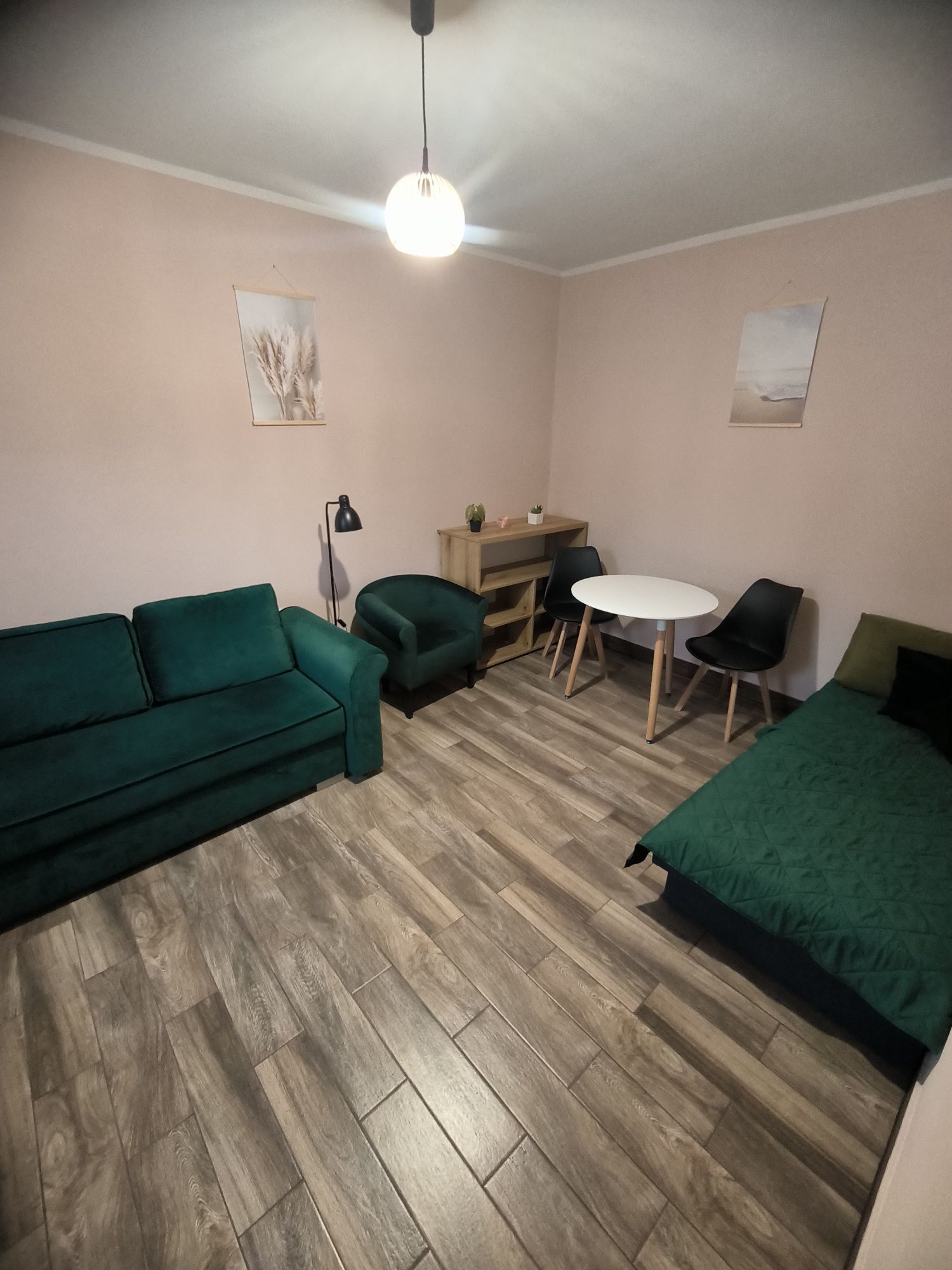 Kwatery pracownicze Hotel Noclegi TANIO Prywatna łazienka. 1-7 osób.