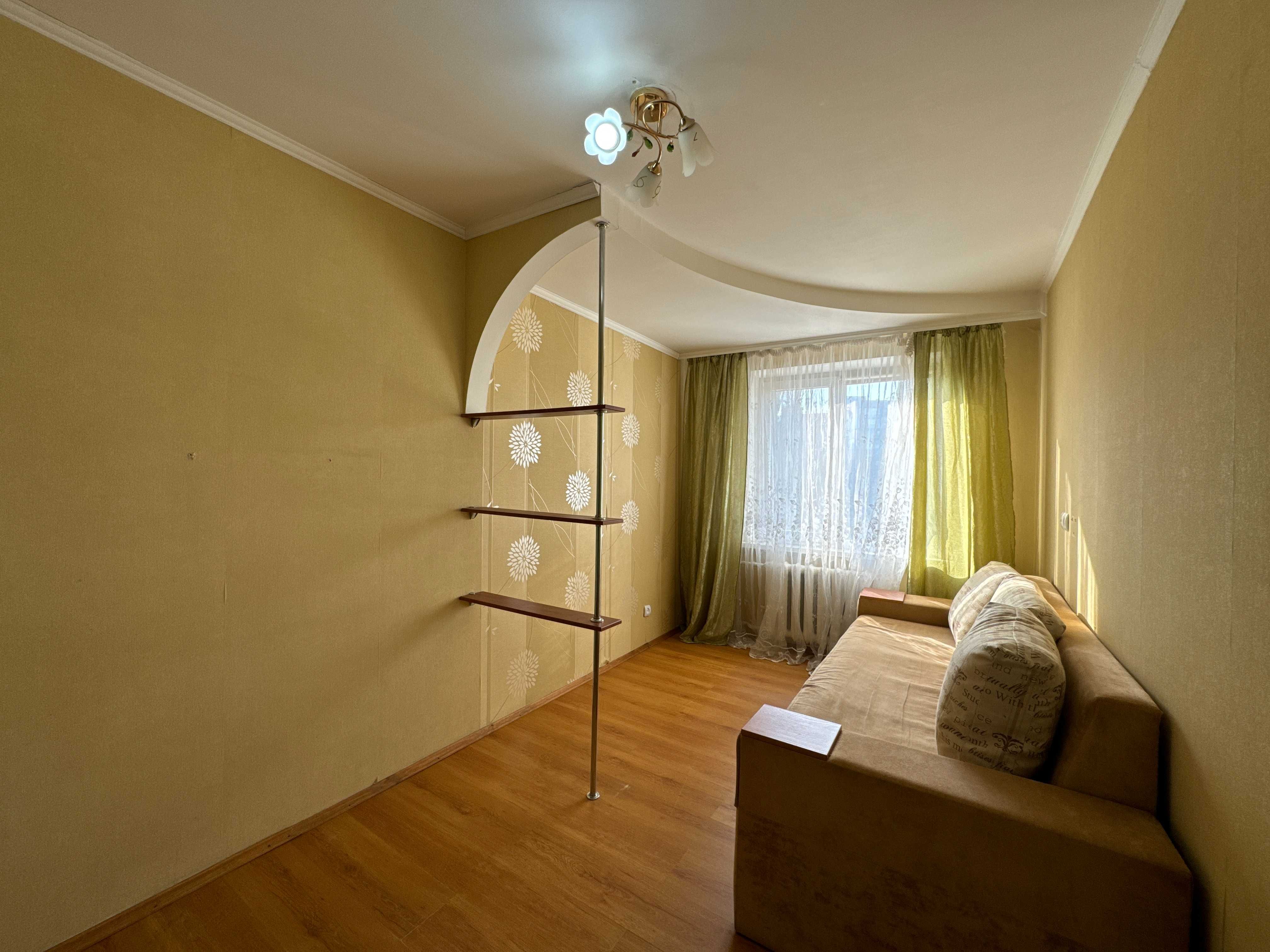 Продається 2-х кімнатна квартира в ТИХОМУ ЦЕНТРІ міста Житомир