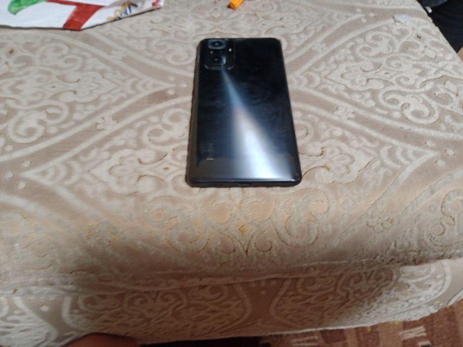 Продам редмі note 10 pro