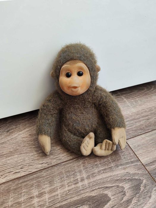 Pluszowa małpka Little Monkey Lost Hosung Vintage małpa  maskotka