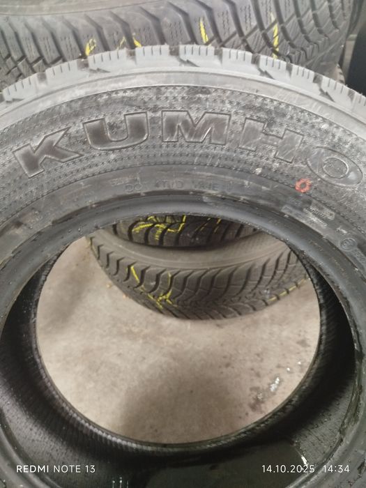 2x Opony KUMHO TYRE I`ZEN RV 215/70R/16 100T