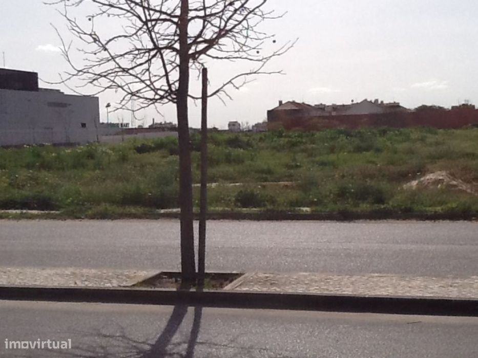 Centro Montijo terreno urbano aprovado para 6.000 m2 de construção ...