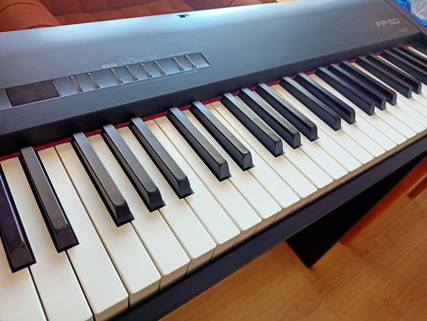 Roland fp50 + oryginalny stand + CASE - pianino cyfrowe elektroniczne