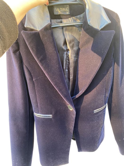 Піджак жіночий велюровий