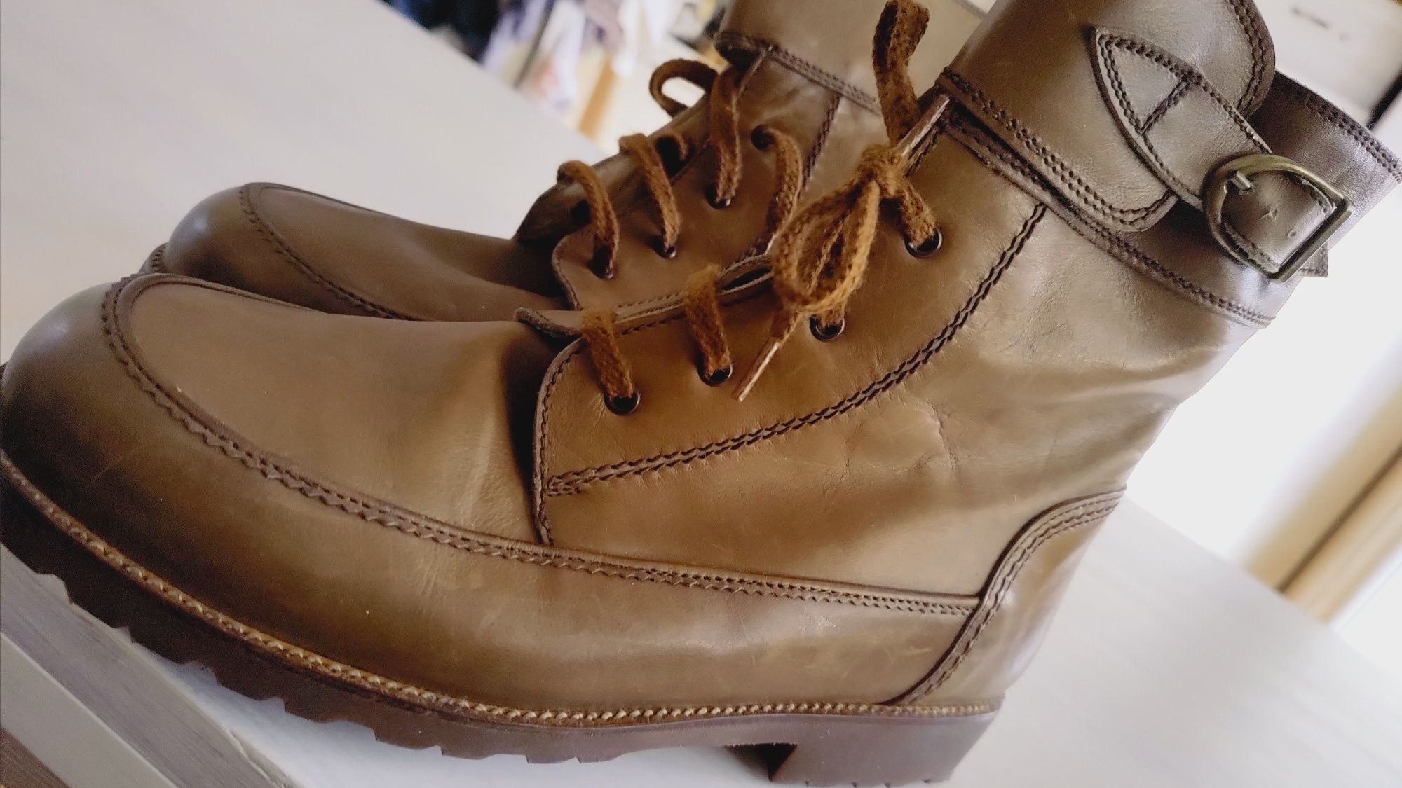 Buty włoskie, sztyblety z miękkiej skórki oliwkowy brąz