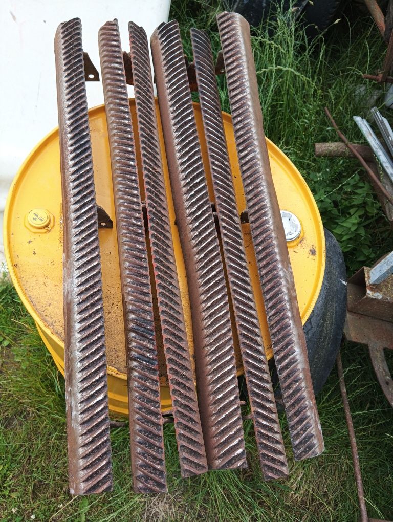 Cepy kombajnu Fahr M750